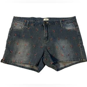 Crown and Ivy Denim Wash Jean Shorts with Flamingo Print in Size‎ 16